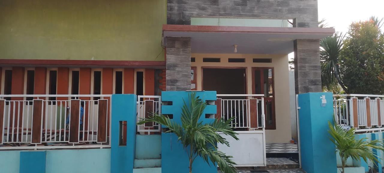 999 Khs 2 Homestay Gilimanuk Buitenkant foto