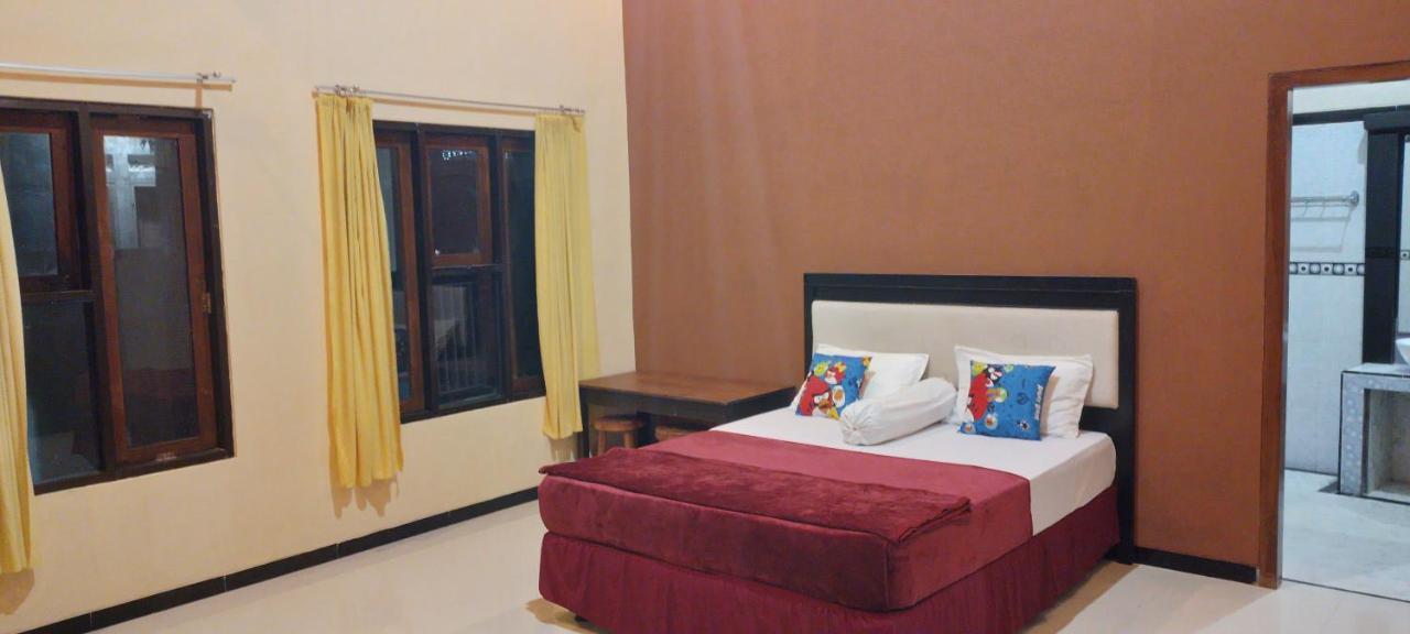 999 Khs 2 Homestay Gilimanuk Buitenkant foto
