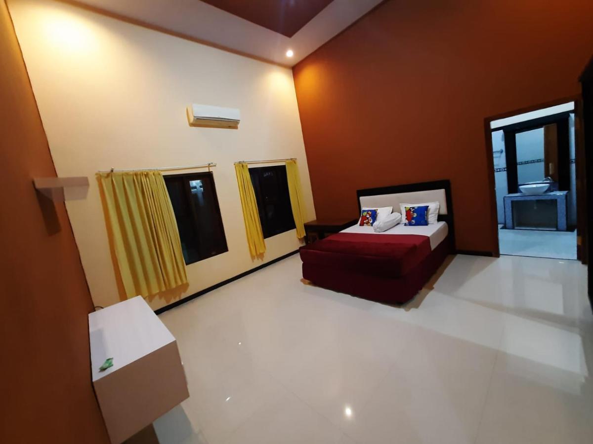 999 Khs 2 Homestay Gilimanuk Buitenkant foto