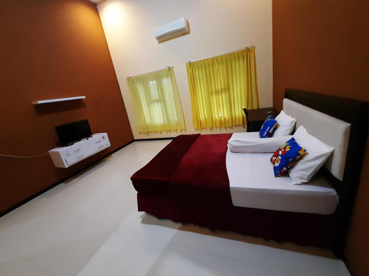 999 Khs 2 Homestay Gilimanuk Buitenkant foto