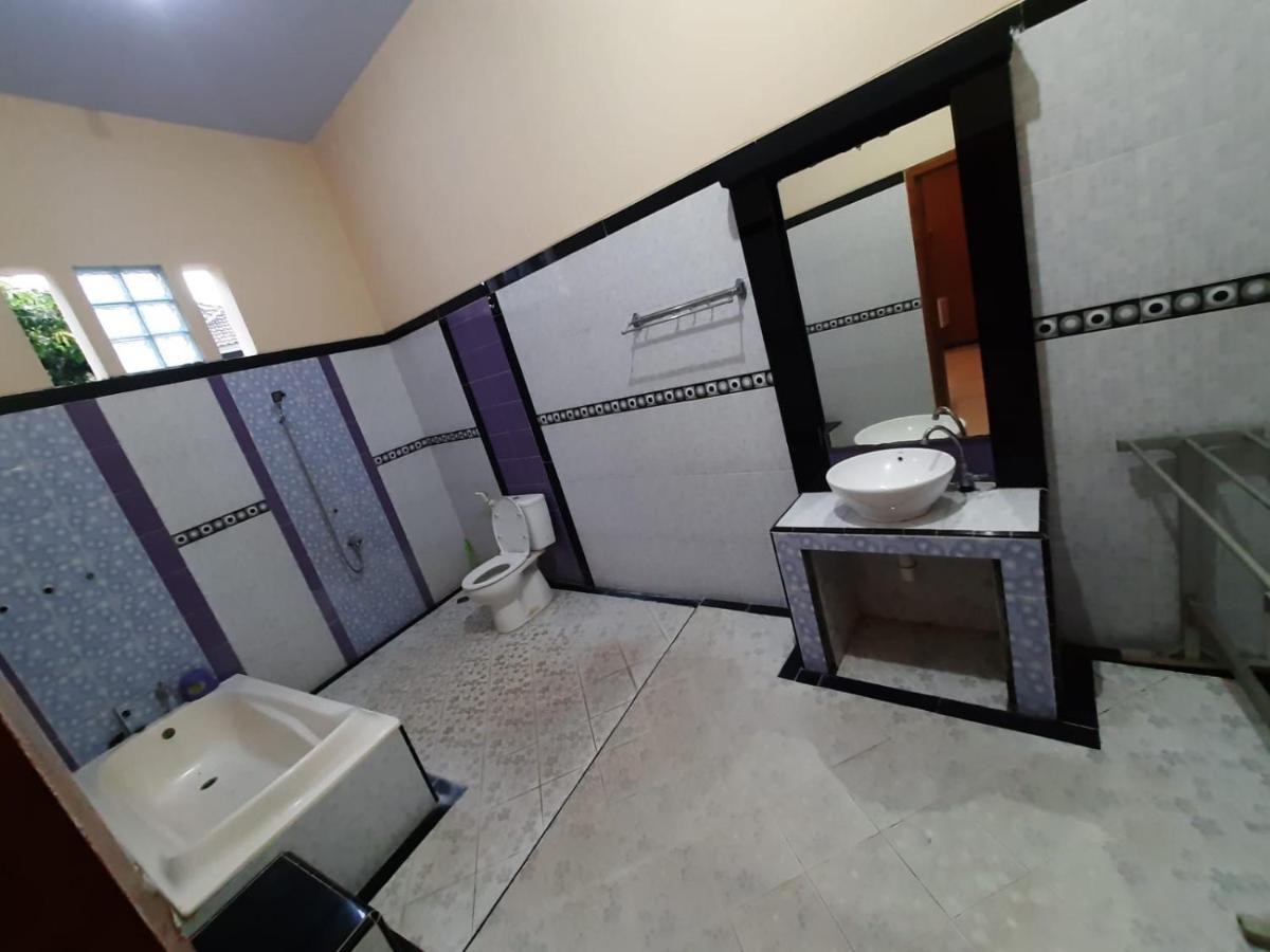 999 Khs 2 Homestay Gilimanuk Buitenkant foto