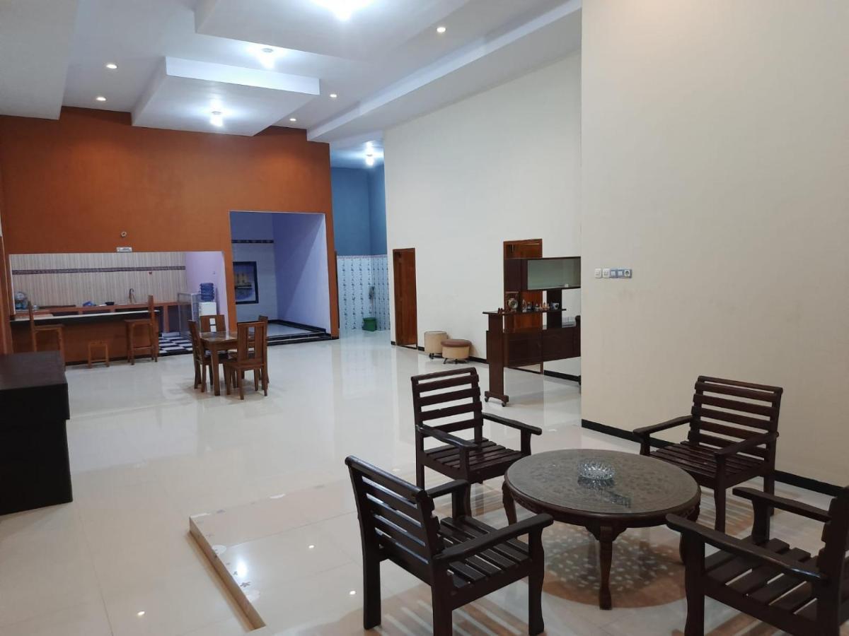 999 Khs 2 Homestay Gilimanuk Buitenkant foto