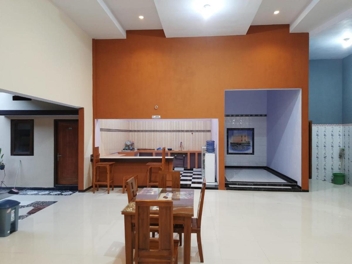 999 Khs 2 Homestay Gilimanuk Buitenkant foto