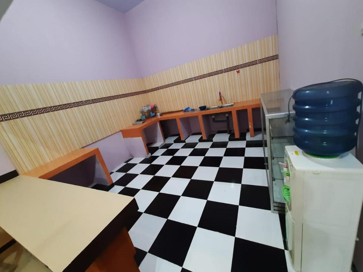 999 Khs 2 Homestay Gilimanuk Buitenkant foto