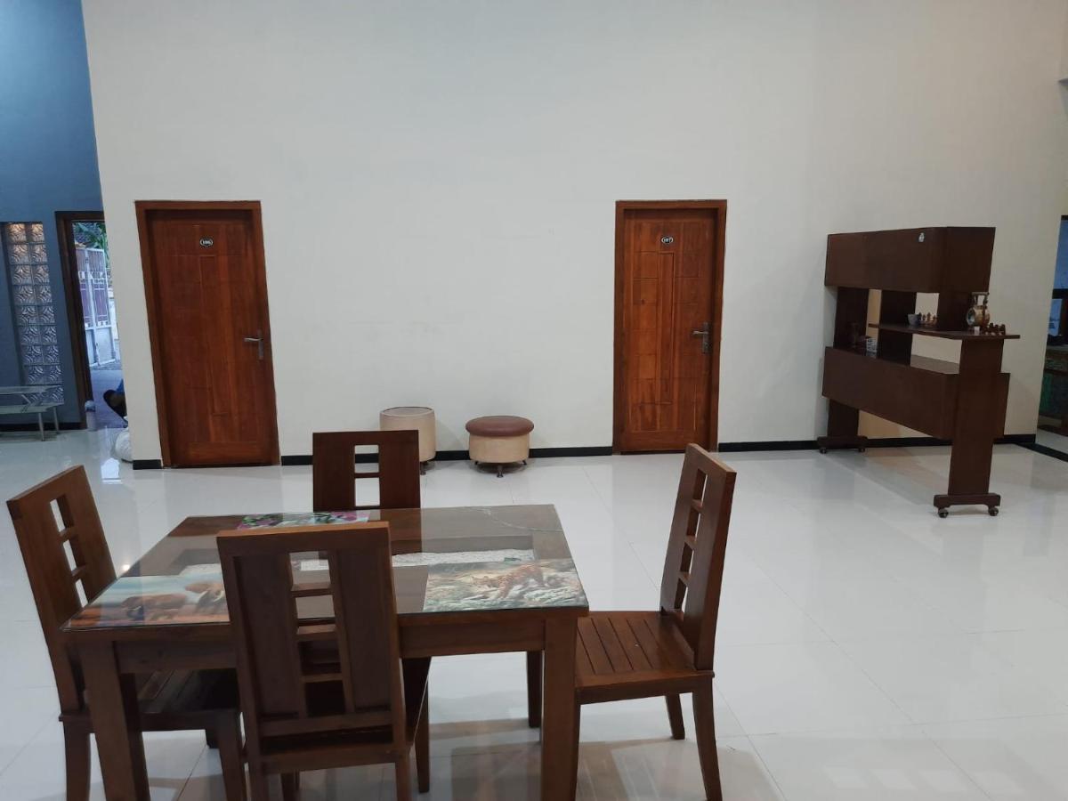999 Khs 2 Homestay Gilimanuk Buitenkant foto