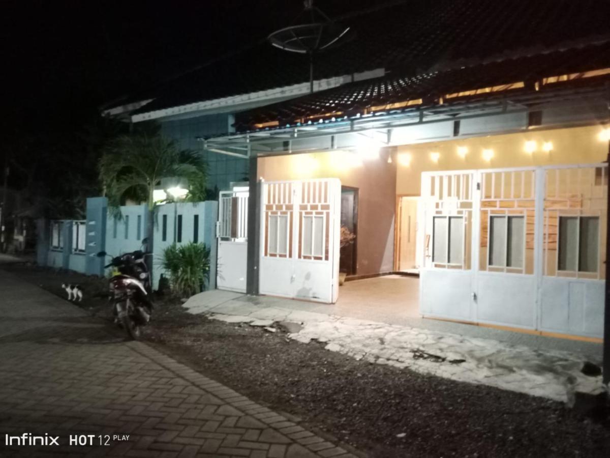 999 Khs 2 Homestay Gilimanuk Buitenkant foto