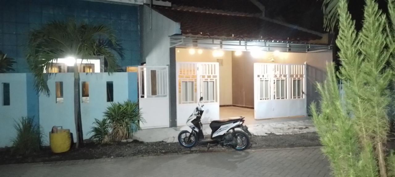 999 Khs 2 Homestay Gilimanuk Buitenkant foto